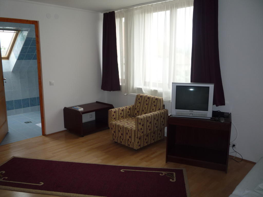 Hotel Aba Vezer Vendeghaz Abaújszántó Pokoj fotografie